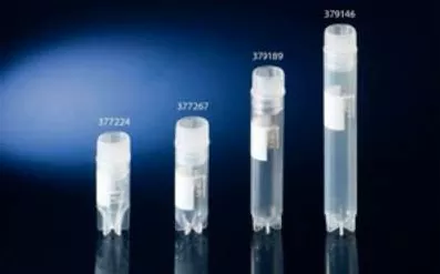 Fisher Scientific Cryogenic Vial Nunc CryoTube Polypropylene 3.6 mL Screw Cap - M-526927-4836 | Pack of 1