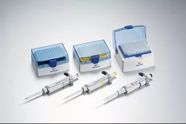 Fisher Scientific Eppendorf Research plus 3-Pack Adjustable Volume Pipette 2 to 20 µL / 20 to 200 µL / 100 to 1,000 µL NonSterile - M-839140-4577 | Pack of 3