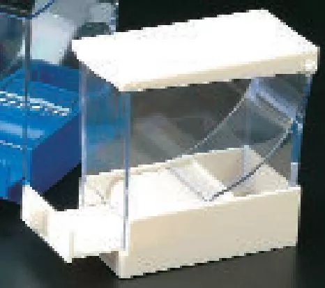 PlasdentHolder Cotton Roll White Push Type Ea