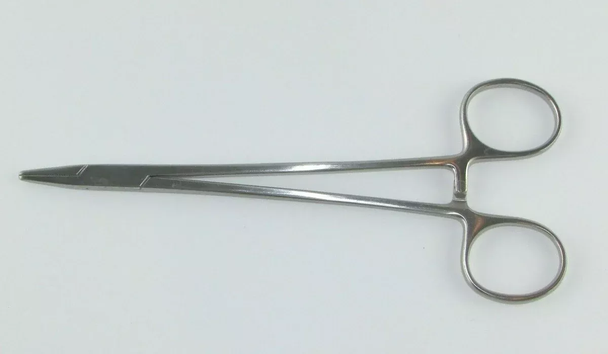 V Mueller Holder Needle Hegar 7" Ea